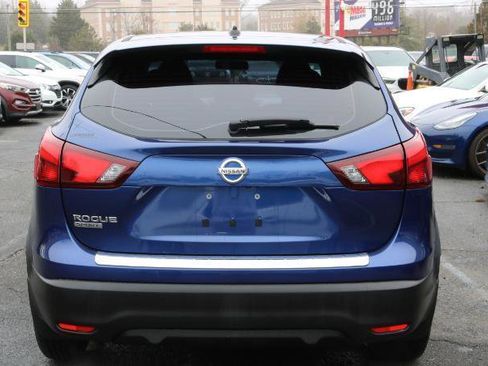 Used 2018 Nissan Rogue Sport S w/ S Appearance Package image 7
