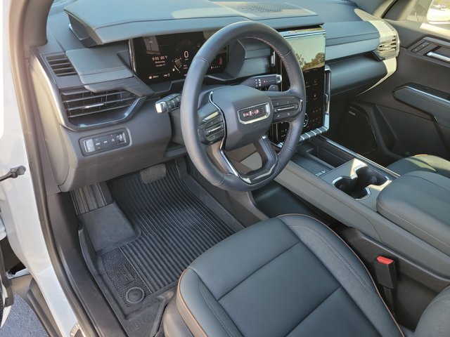 Used 2026 GMC Acadia AT4 w/ Luxury Package AWD/4WD image 11