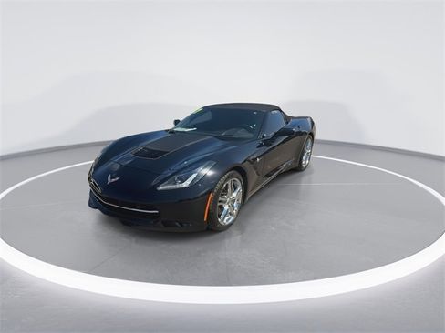 Used 2017 Chevrolet Corvette Stingray w/ 3LT Preferred Equipment Group image 4