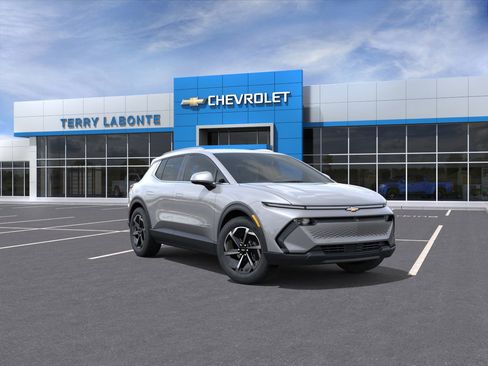 New 2026 Chevrolet Equinox EV LT image 2