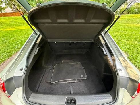 Used 2018 Buick Regal Preferred FWD image 17