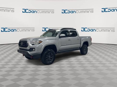 Used 2023 Toyota Tacoma SR5 w/ Technology Package AWD/4WD image 4