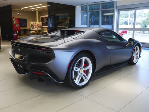Used 2023 Ferrari 296 GTS RWD image 29