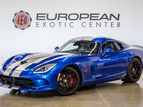 Used 2013 SRT Viper GTS w/ GTS Laguna Interior Pkg RWD image 5