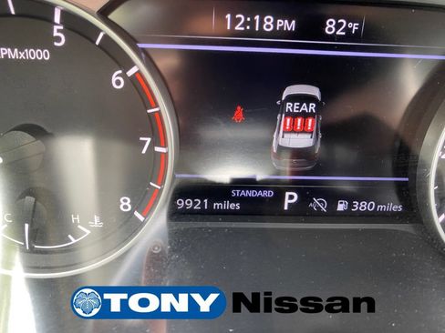 Used 2025 Nissan Rogue SV FWD image 15