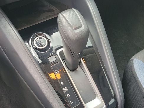 Used 2025 Nissan Versa SV FWD image 26