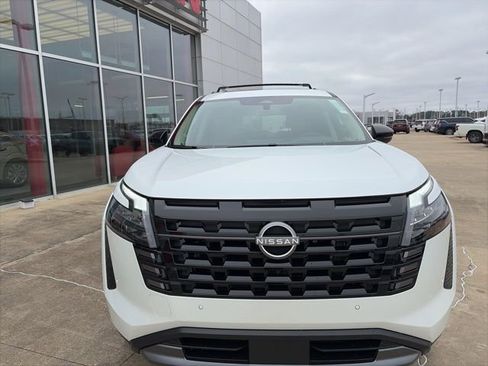 New 2026 Nissan Pathfinder Platinum image 6