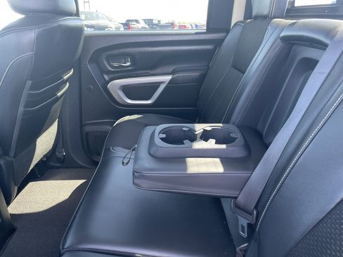 Used 2017 Nissan Titan PRO-4X AWD/4WD image 43
