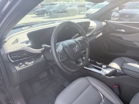 Used 2024 Buick Envista Avenir FWD image 9