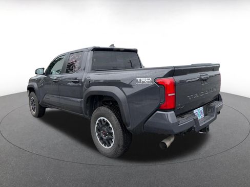 Used 2025 Toyota Tacoma TRD Off-Road AWD/4WD image 5