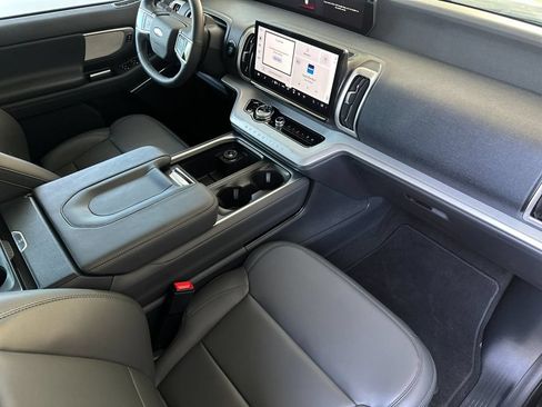 Used 2026 Ford Expedition Max Active RWD image 16