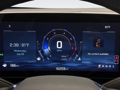 Used 2026 Chevrolet Equinox LT FWD image 13