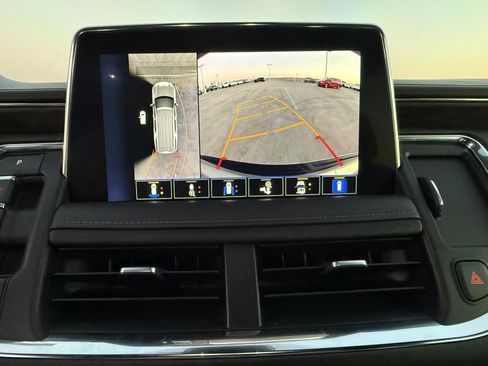 Used 2023 Chevrolet Tahoe Z71 w/ Luxury Package image 27