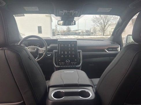 New 2026 GMC Yukon XL Denali w/ LPO, Floor Liner Package image 15