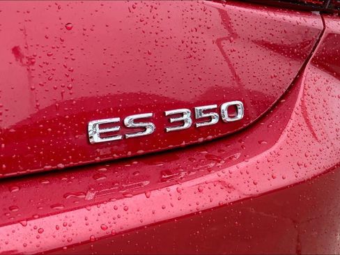 Used 2024 Lexus ES 350 w/ Premium Package image 9