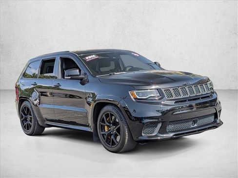 Used 2018 Jeep Grand Cherokee Trackhawk AWD/4WD image 3