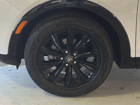 Used 2025 Buick Envista Sport Touring image 34