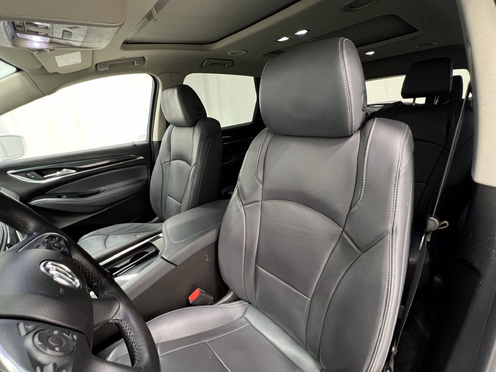 Used 2018 Buick Enclave Essence AWD/4WD image 14