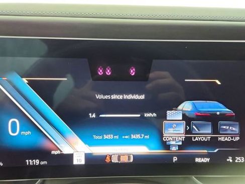 Used 2023 BMW i7 xDrive60 image 42