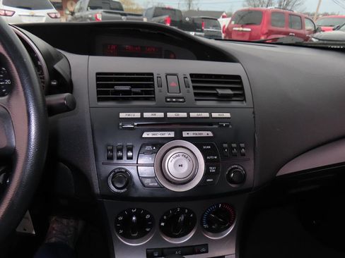 Used 2011 MAZDA MAZDA3 i Sport image 48