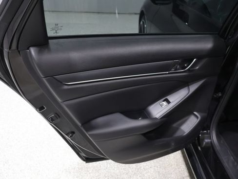 Used 2022 Honda Accord Sport image 18