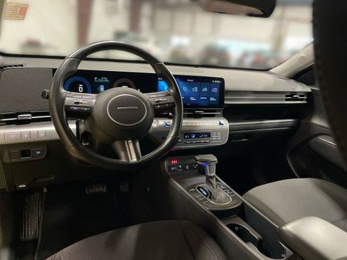 Used 2024 Hyundai Kona SEL image 17