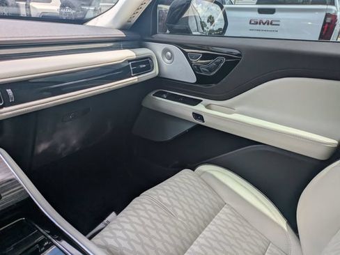 Used 2023 Lincoln Aviator Black Label Grand Touring w/ Class IV Trailer Tow Package AWD/4WD image 22