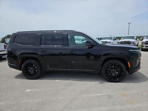 New 2026 Jeep Grand Wagoneer Limited AWD/4WD image 39