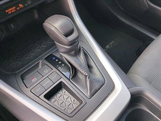 Used 2020 Toyota RAV4 LE w/ Carpet Mat Package FWD image 12