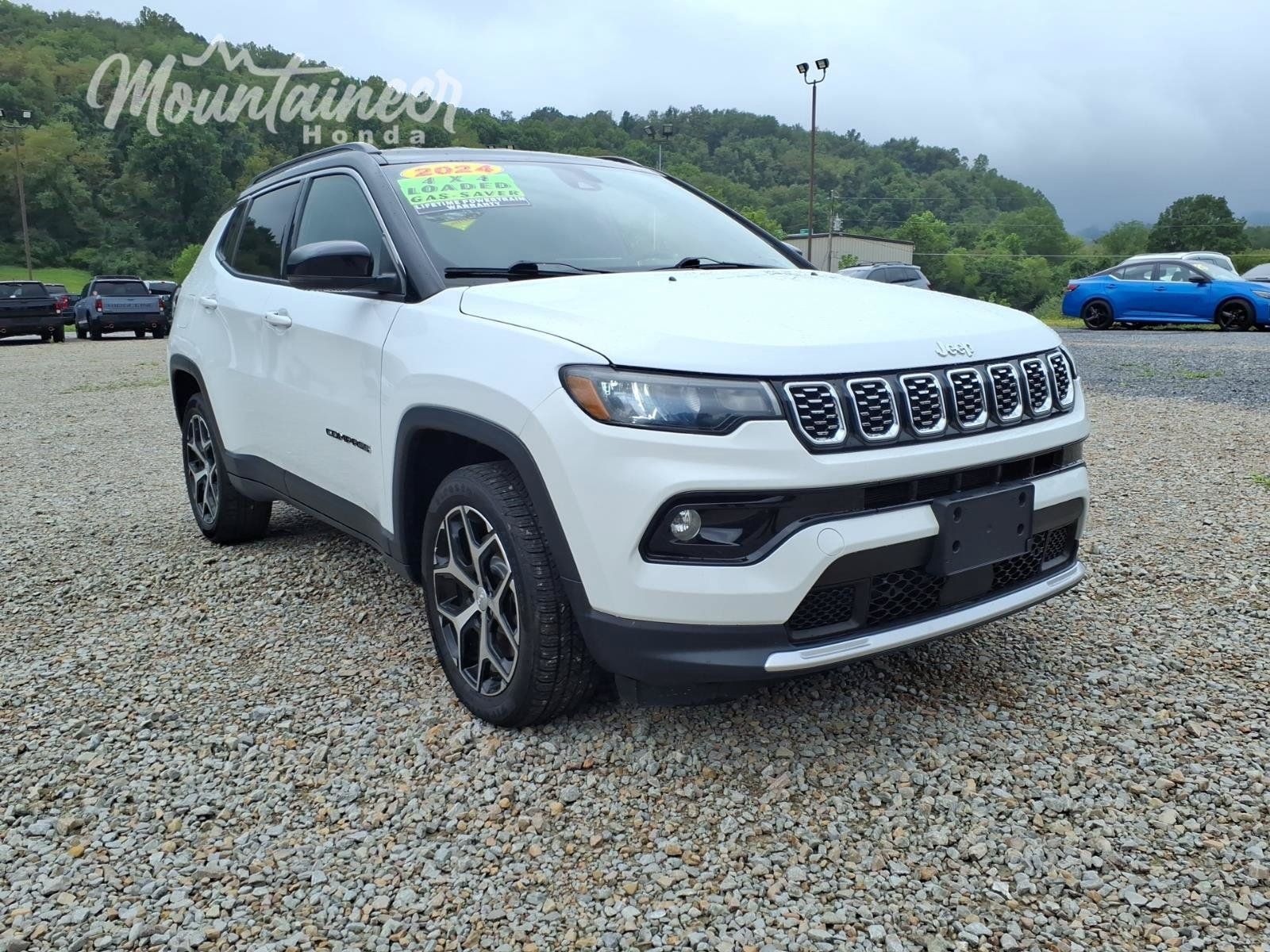 Used 2024 Jeep Compass Limited AWD/4WD image 2