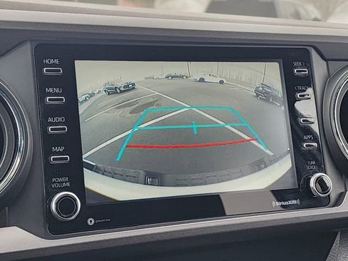 Used 2020 Toyota Tacoma TRD Sport w/ Technology Package image 31