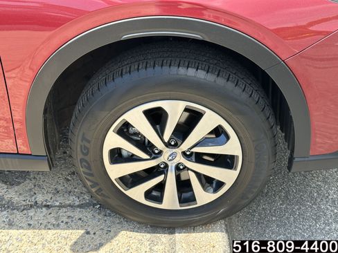 Used 2022 Subaru Outback Premium AWD/4WD image 11