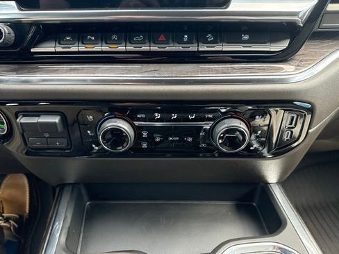 Used 2024 Chevrolet Silverado 1500 LTZ AWD/4WD image 26
