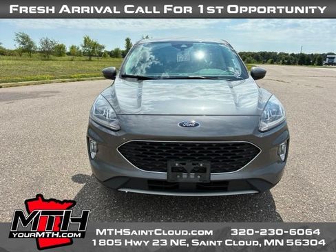 Used 2022 Ford Escape SEL AWD/4WD image 3