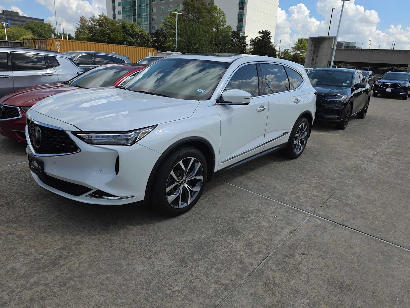 Used 2023 Acura MDX w/ Technology Package FWD image 1