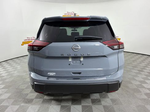 New 2026 Nissan Rogue SV FWD image 4