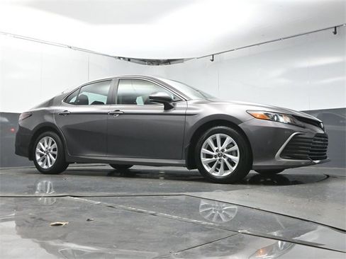 Used 2024 Toyota Camry LE image 36