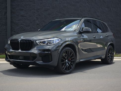 Used 2022 BMW X5 M50i w/ Executive Package AWD/4WD image 1
