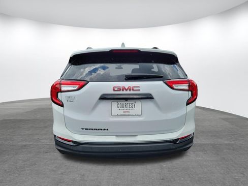Used 2023 GMC Terrain SLE w/ Elevation Edition FWD image 7