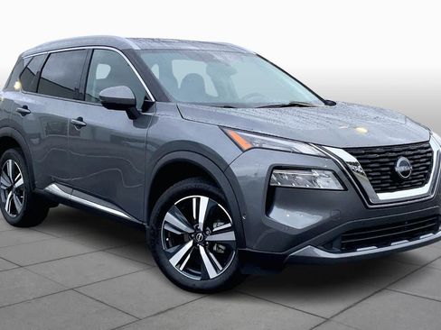 Used 2023 Nissan Rogue SL w/ SL Premium Package image 2