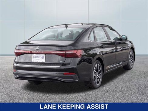 New 2026 Volkswagen Jetta SE image 5