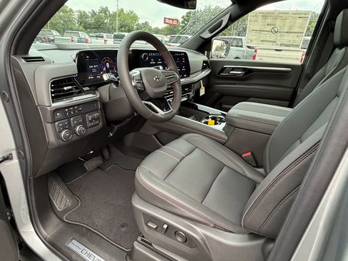 New 2026 Chevrolet Suburban RST w/ Comfort Package AWD/4WD image 14
