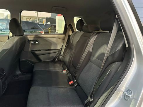 Used 2021 Nissan Rogue SV image 14