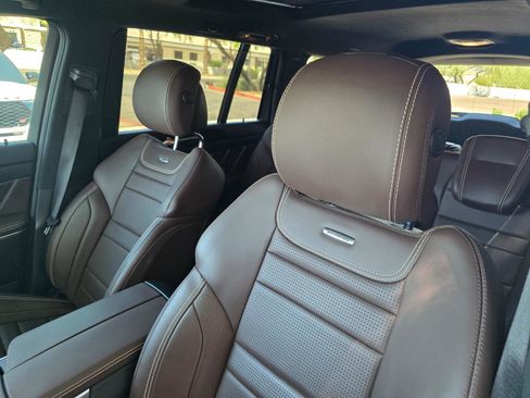 Used 2015 Mercedes-Benz GL 63 AMG 4MATIC image 38