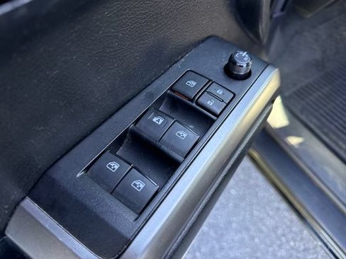 Used 2021 Toyota Tacoma SR5 AWD/4WD image 26