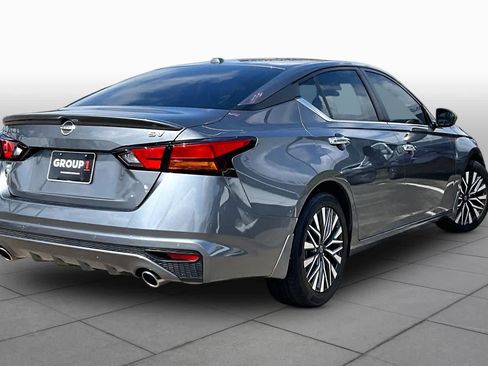 Certified 2024 Nissan Altima 2.5 SV w/ SV Premium Package FWD image 13
