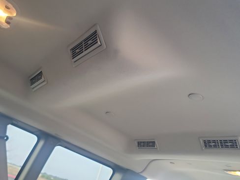 Used 2020 Chevrolet Express 3500 LT w/ LT Preferred Equipment Group image 33