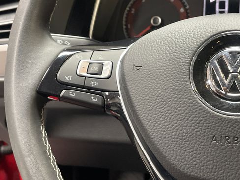 Used 2021 Volkswagen Jetta SE w/ SE Cold Weather Package image 19