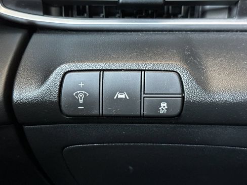 Used 2023 Hyundai Elantra SEL w/ Convenience Package FWD image 32