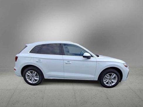 Used 2023 Audi Q5 2.0T Premium w/ Convenience Package AWD/4WD image 9